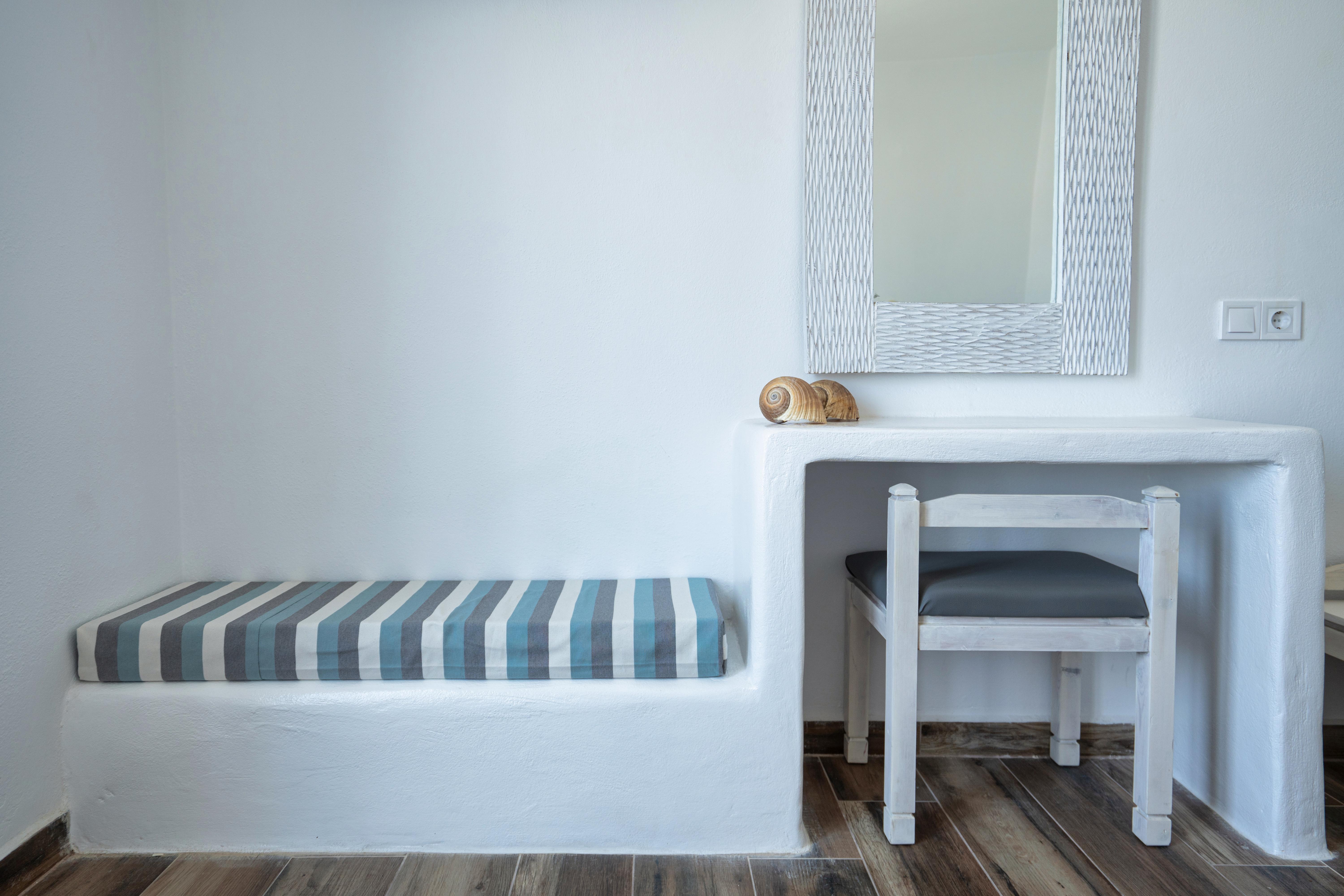 Hotel Iris Науса Екстериор снимка